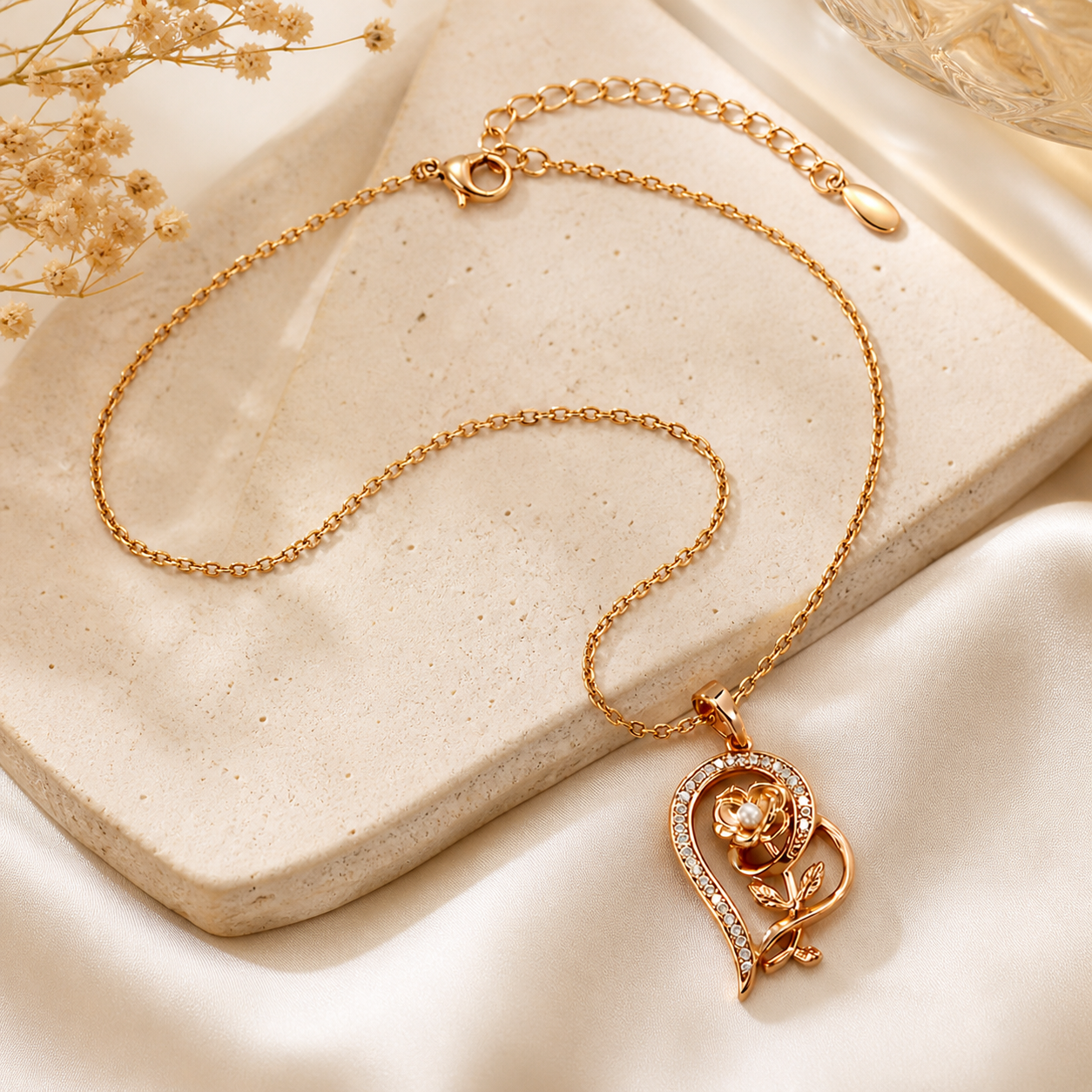 Rose Heart Pendant Necklace | 18K Gold Plated
