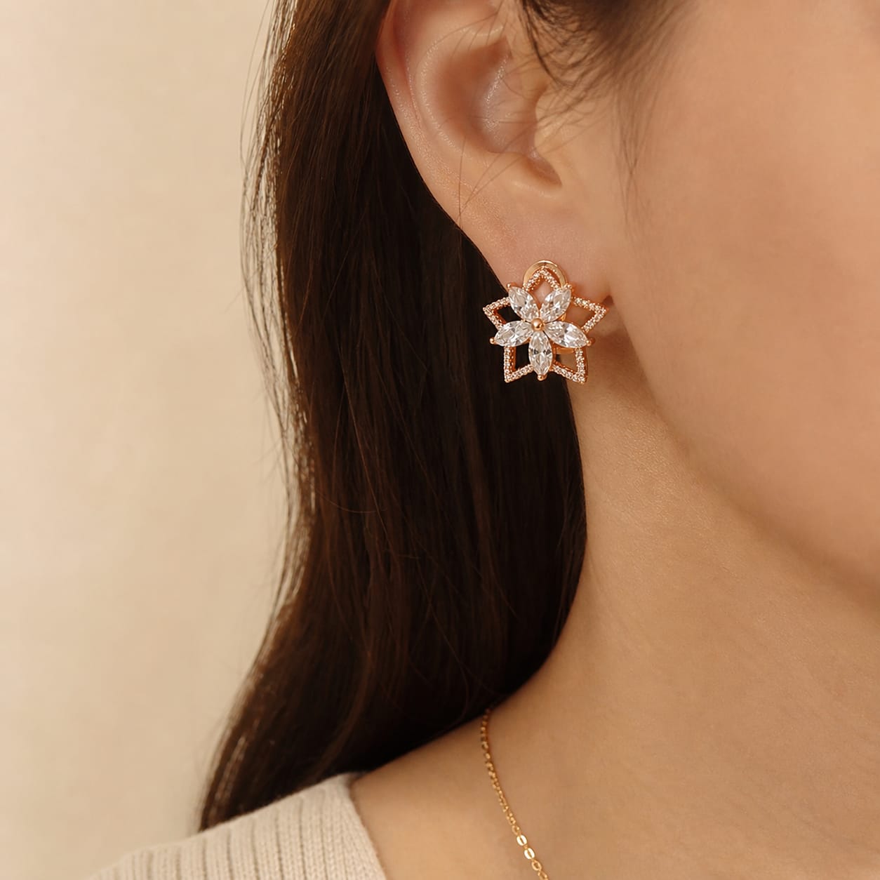 Star Petal Stud Earrings | 18K Gold Plated Stainless Steel
