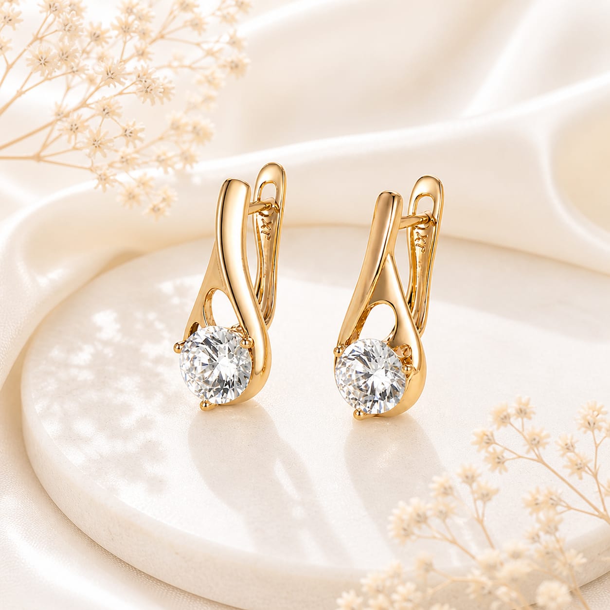 Water Drop Stud Earrings | 18K Gold Plated Stainless Steel